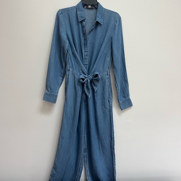 Loft Denim Jumpsuit - Picture 3 of 11
